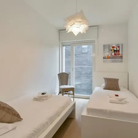 Huswell - Cosy Family With Parking Near The Daire